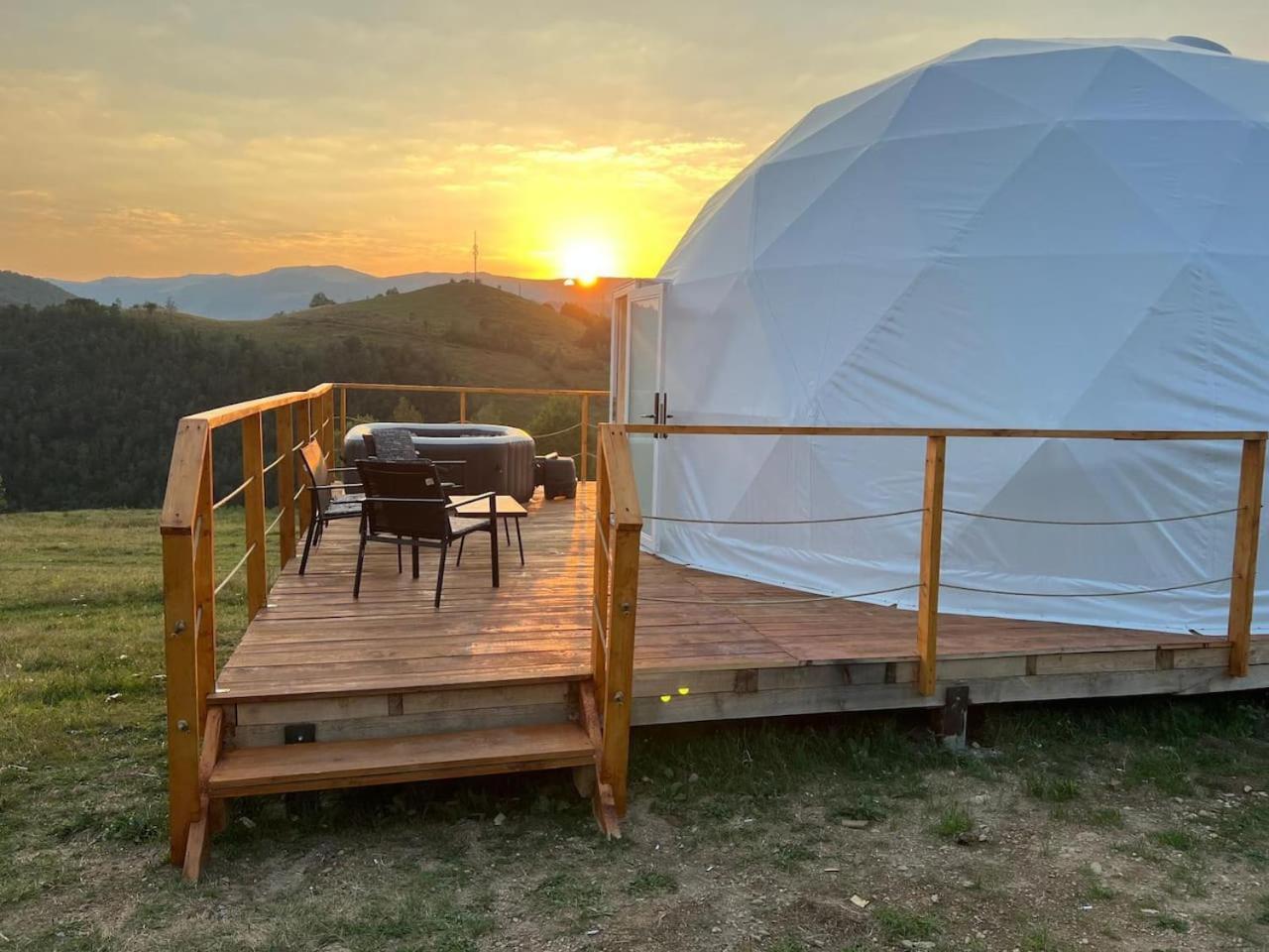 Tranquil Dome - Manta'S Retreat Glamping Cornereva Hotel Buitenkant foto